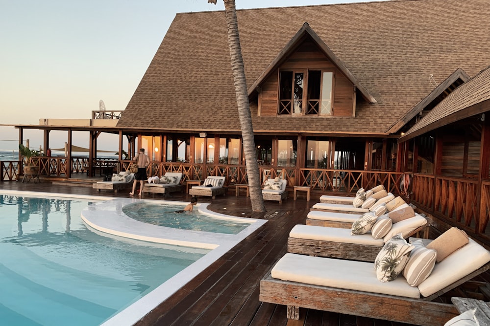 Couple booking hotel